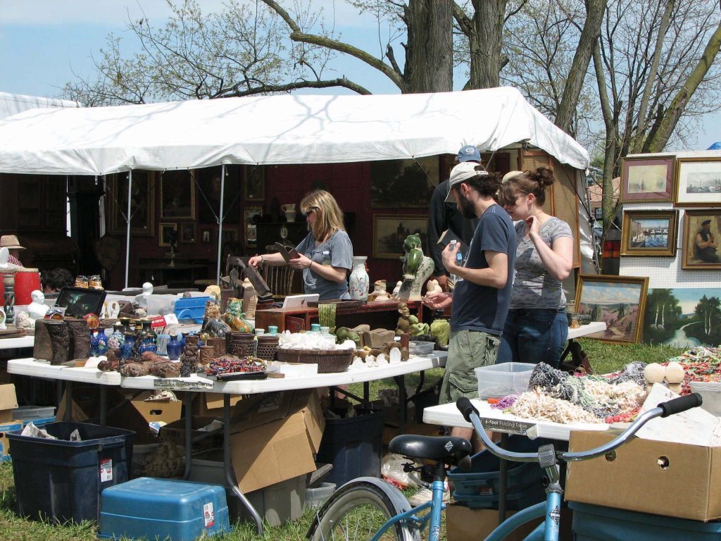 Renningers Kutztown Antique & Collectors Extravaganza Events in PA